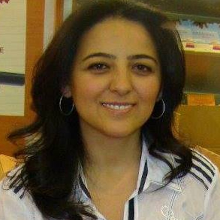 Sertap Yar portre fotoğrafı